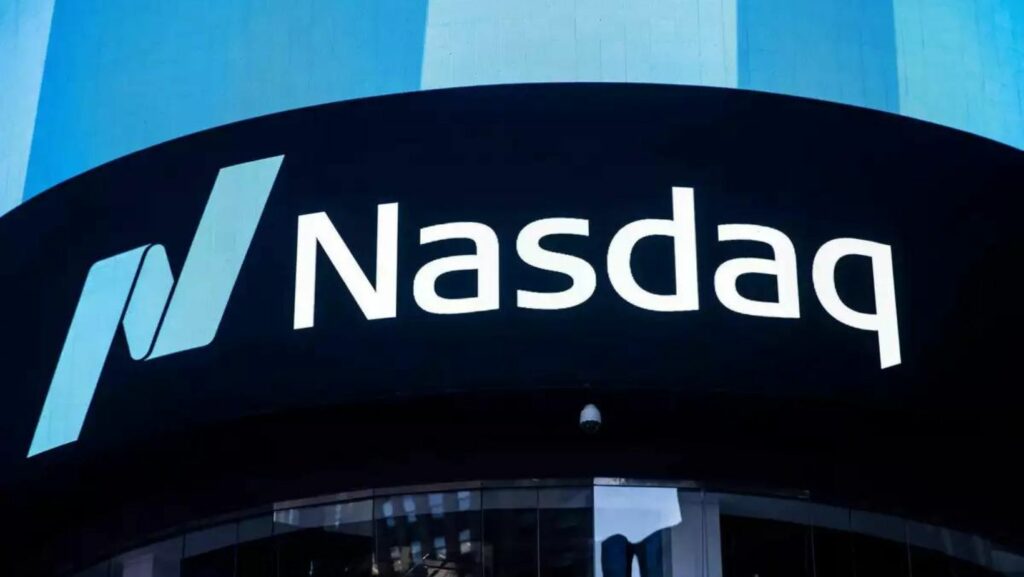 nasdaq-100 technology sector news